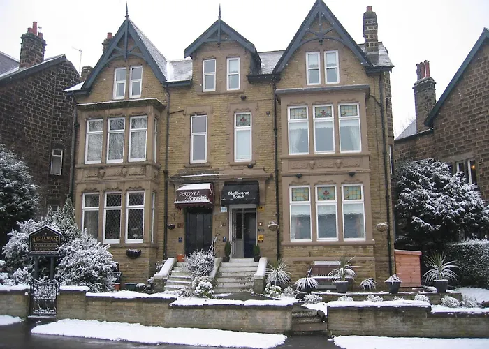 Family Hotel: Shelbourne House