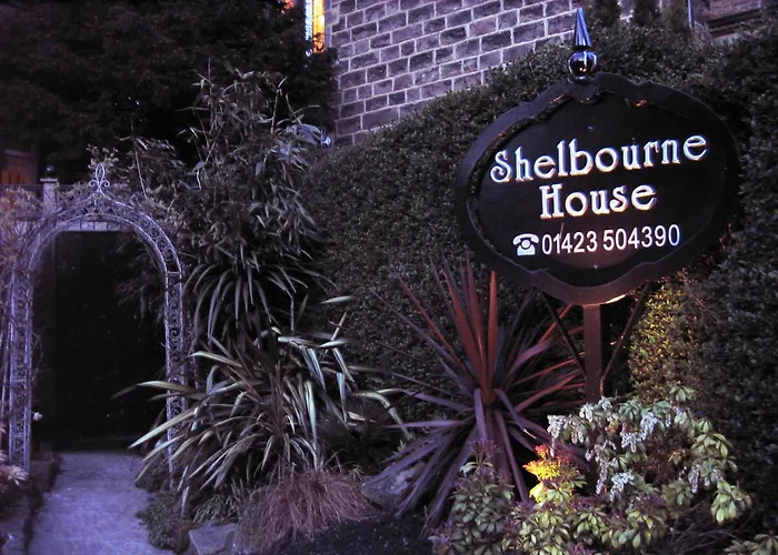 Family Hotel: Shelbourne House